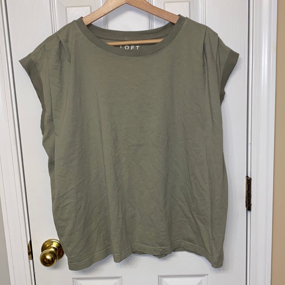 Women's Cap Sleeve Crew Neck Knit Top XL (fit seems more like XXL to me)